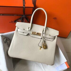 Classic Hermes Bag: A Stylish and Versatile Choice for Elegance